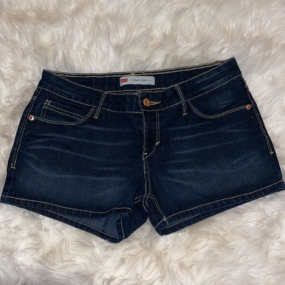 Levis shorty shorts